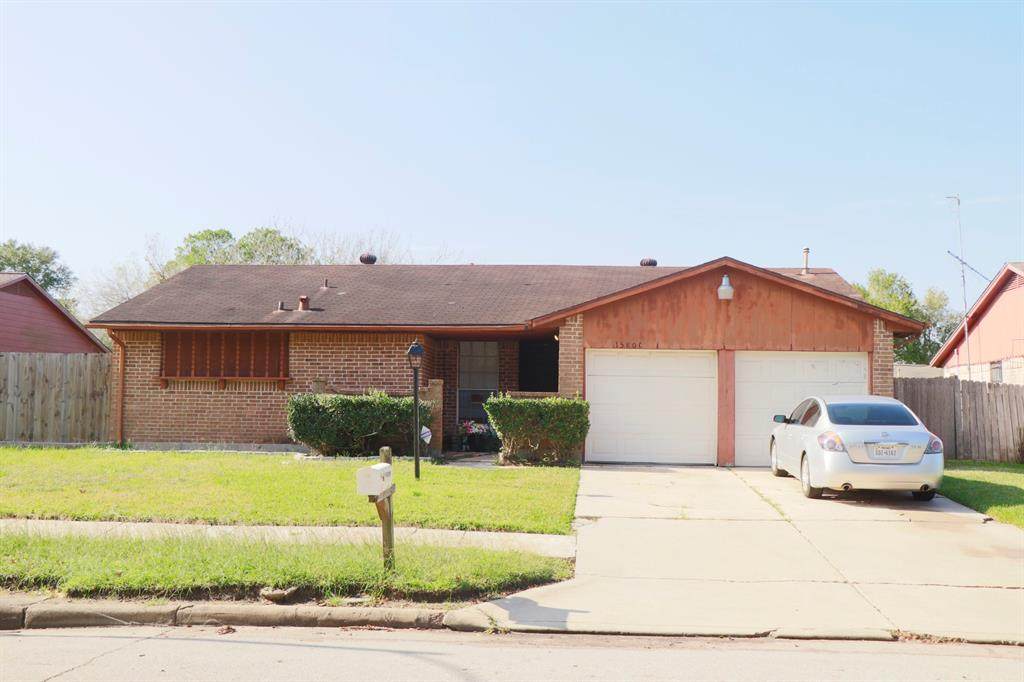 15806 Blueridge Road - Photo 1