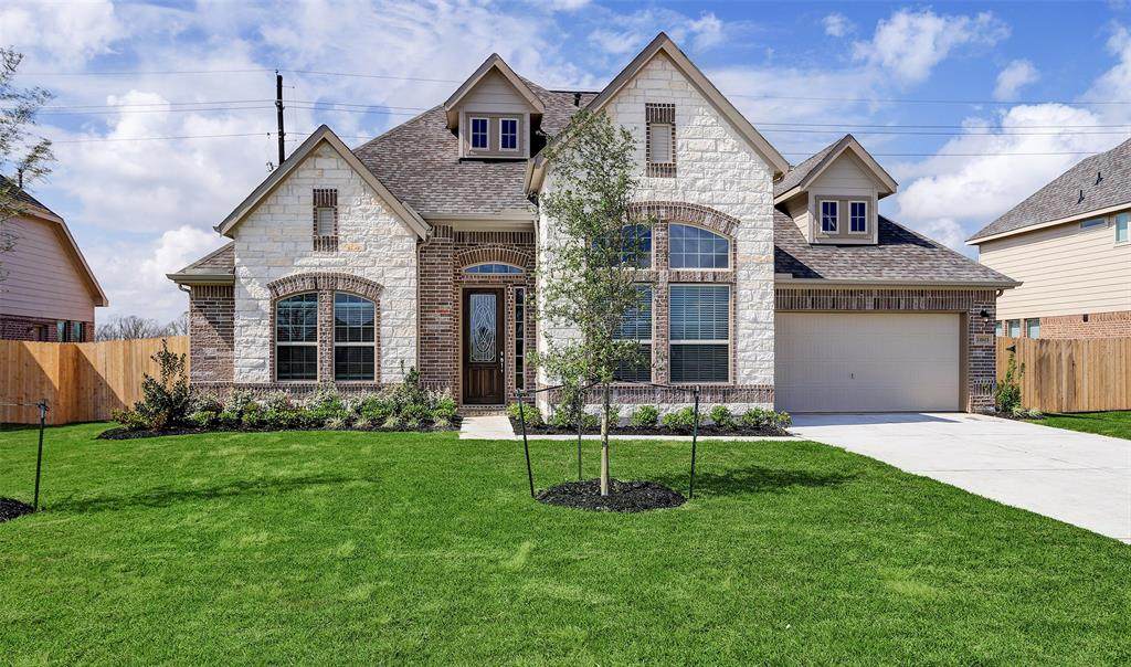 11803 Oakwood Drive - Photo 1