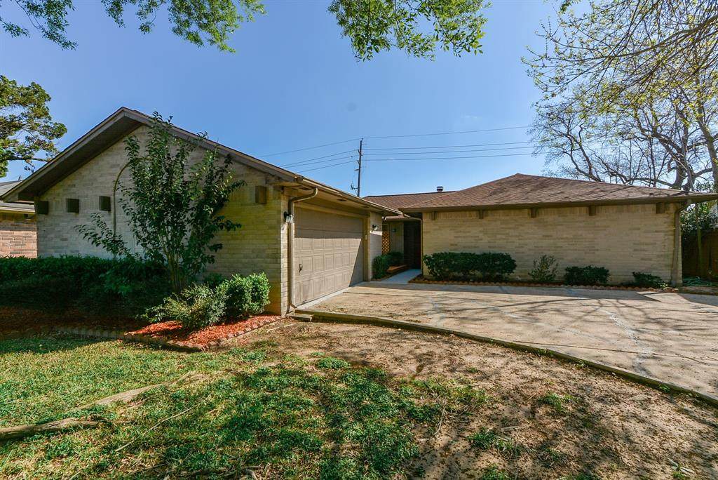 3207 Honey Creek Drive - Photo 1