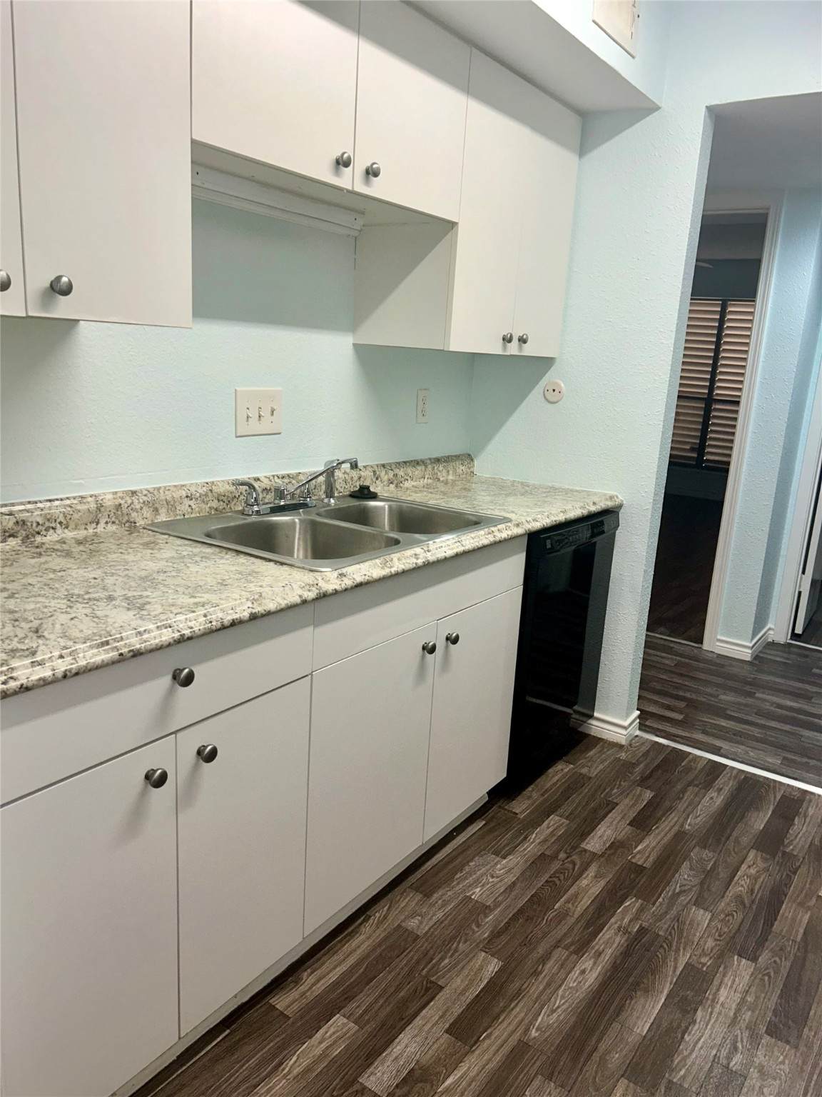 3220 69th Street - Photo 1