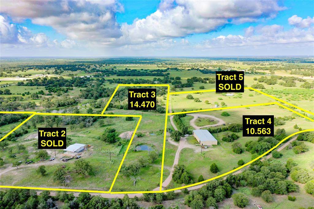 1127 Private Road 1802 - Photo 1