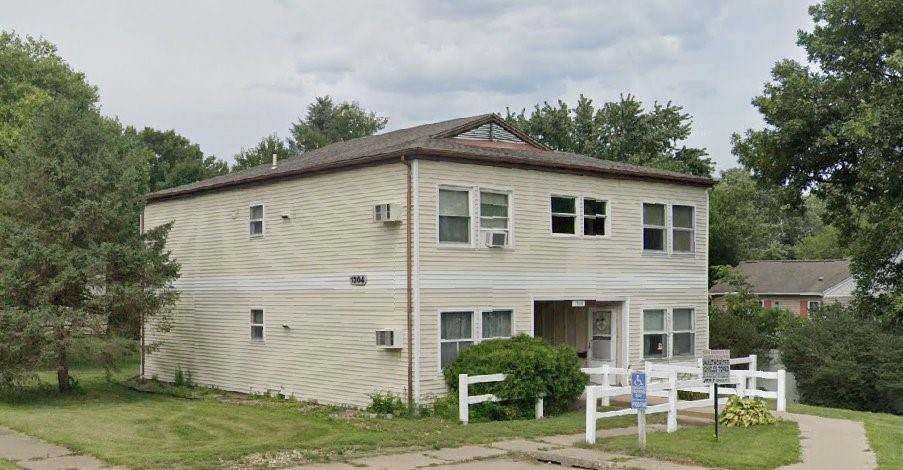 1405 Bayberry Ct - Photo 1