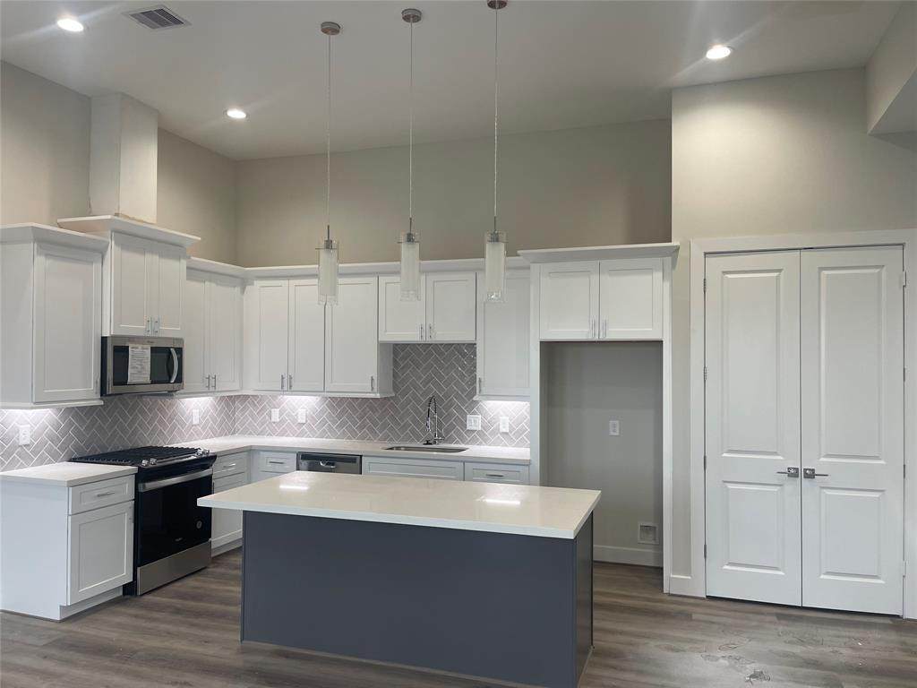 3407 Terry Street - Photo 1