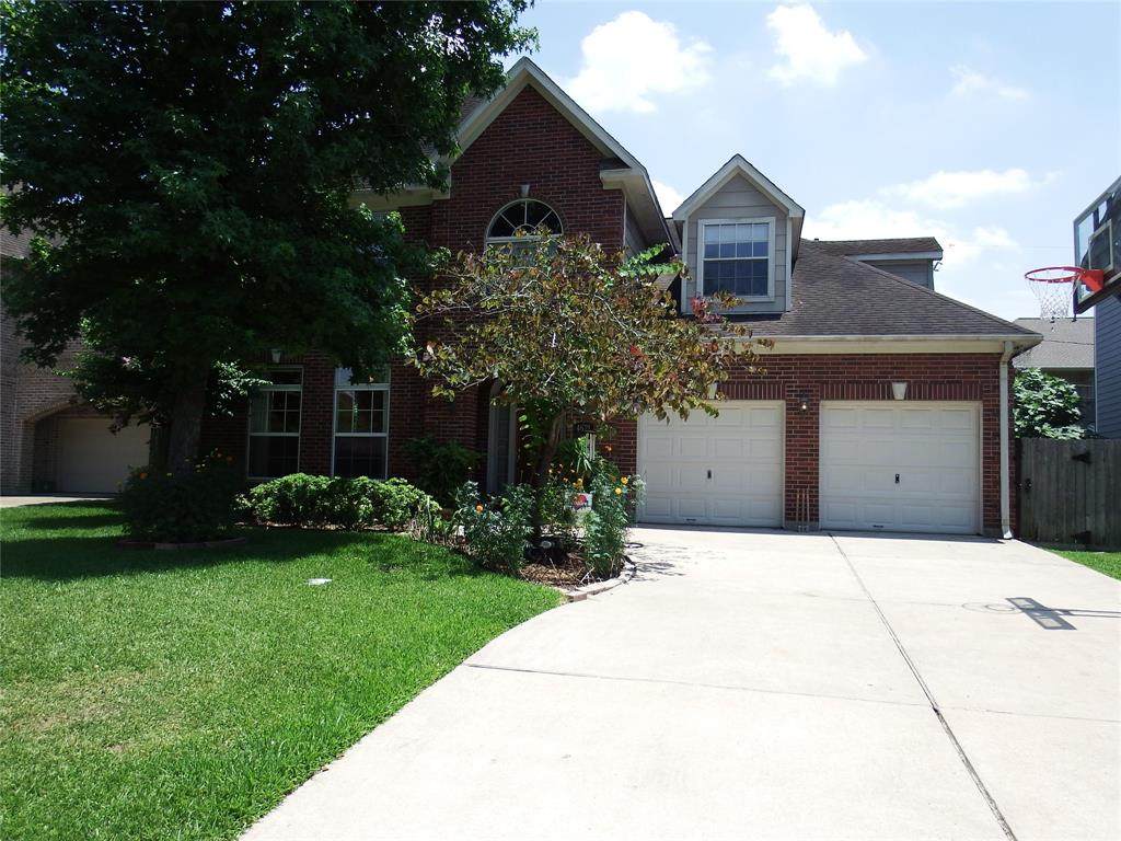 4621 Maple Street - Photo 1