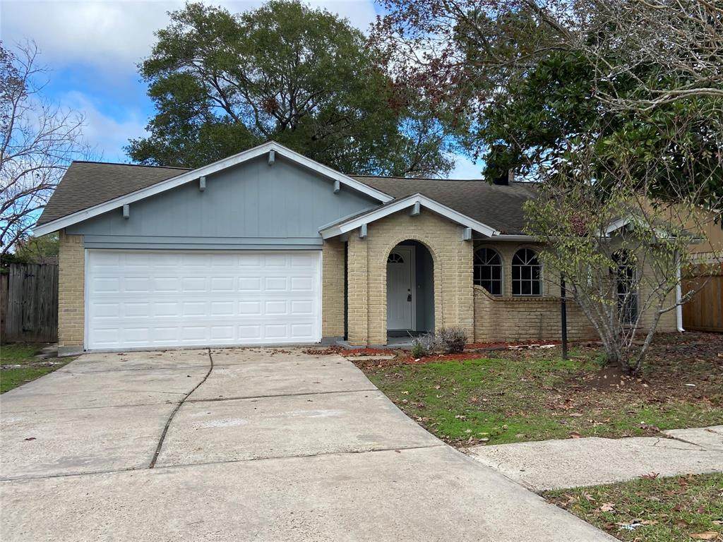 6935 Maple Fox Drive - Photo 1