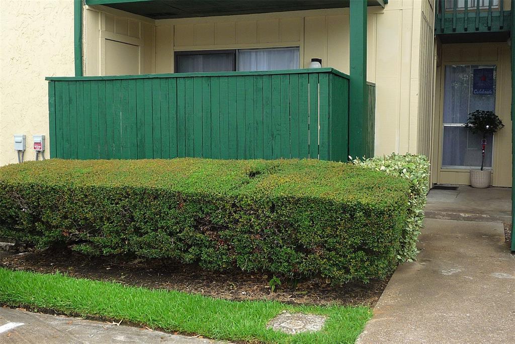 1516 Bay Area Boulevard - Photo 1