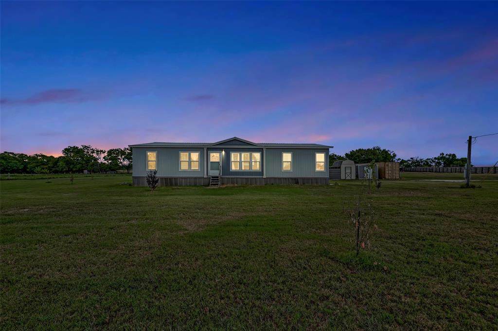 8099 Fm 230 - Photo 1