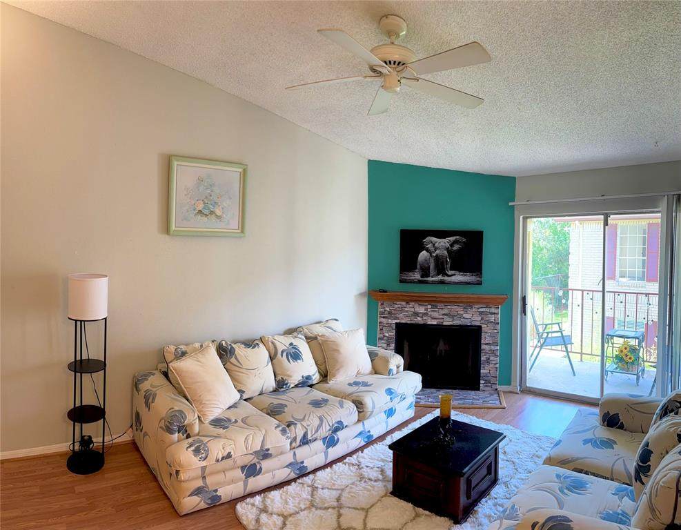 2120 El Paseo Street - Photo 1