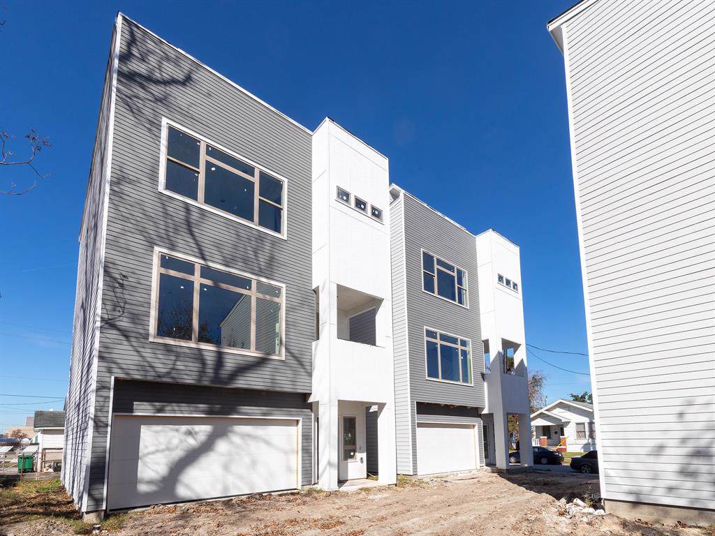 3308 Pease Street - Photo 1