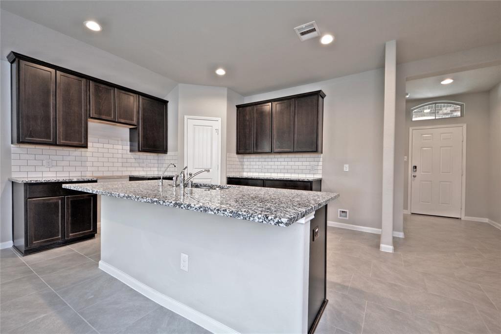 2931 Vales Point Drive - Photo 1