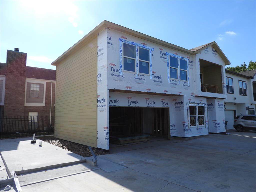 11623 Waldemar Dr - Photo 1