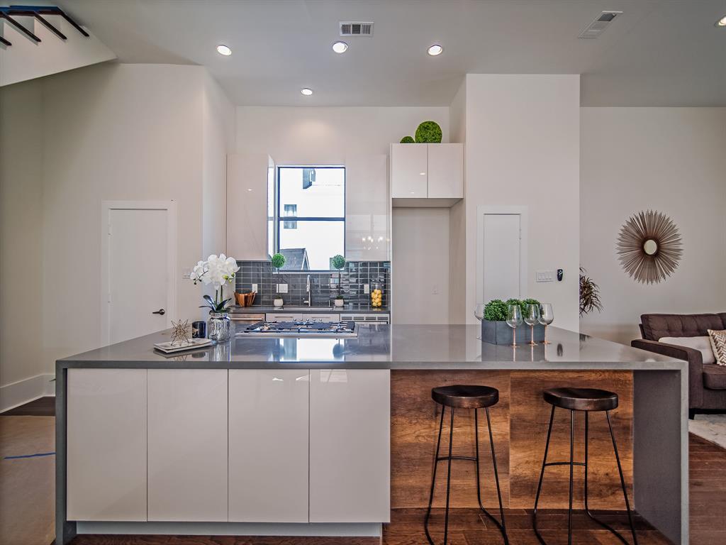 1215 Summer Street - Photo 1