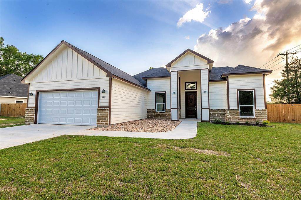 100 Fairview Street - Photo 1