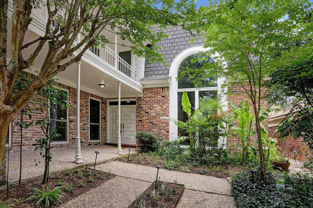 15838 Fleetwood Oaks Drive - Photo 1
