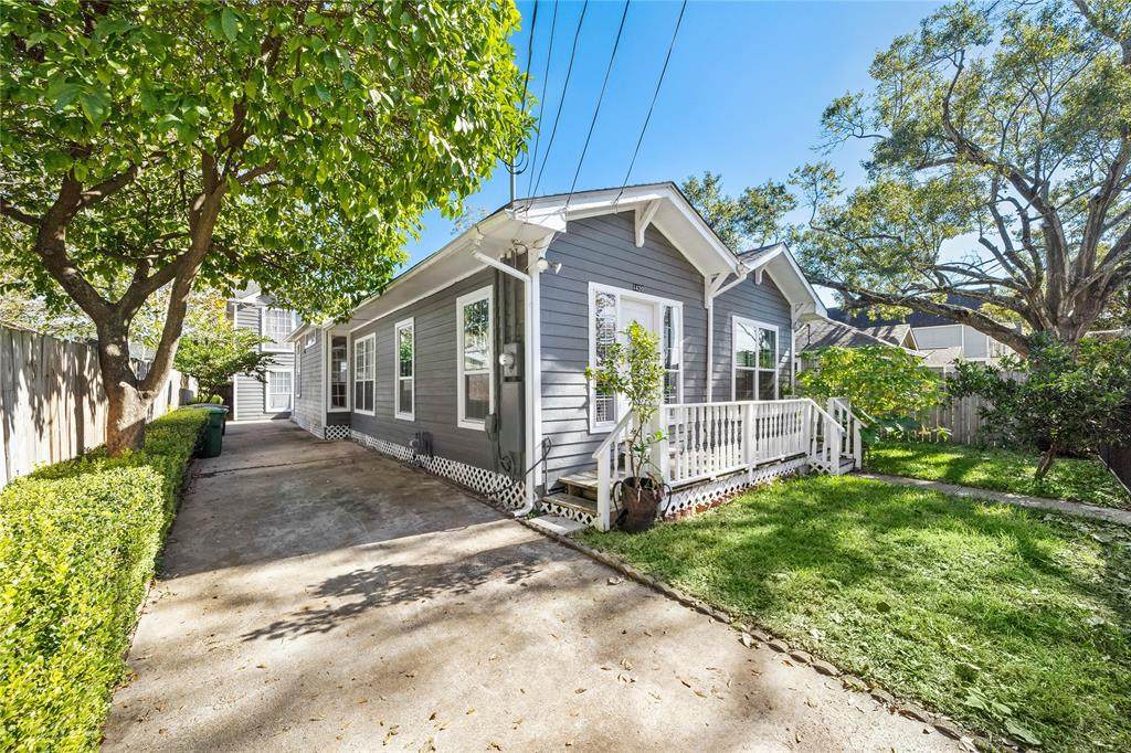 1420 Alexander Street - Photo 1