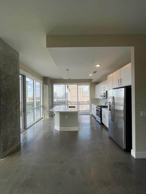 1825 N San Jacinto St - Photo 1