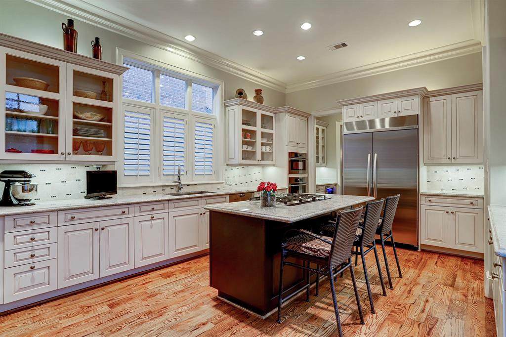 2304 Peckham Street - Photo 1