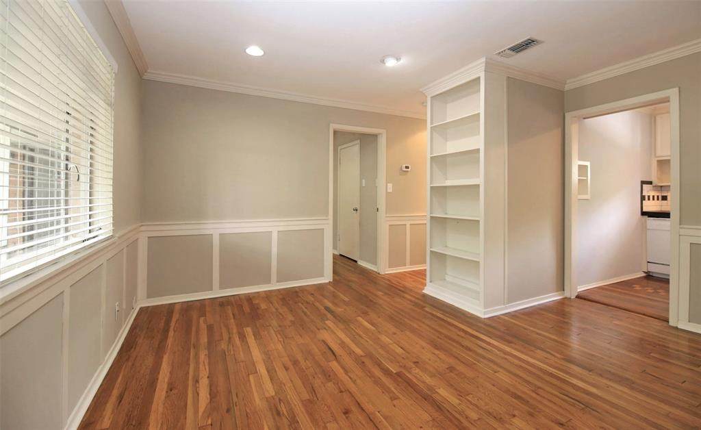 4719 Oakshire Drive - Photo 1
