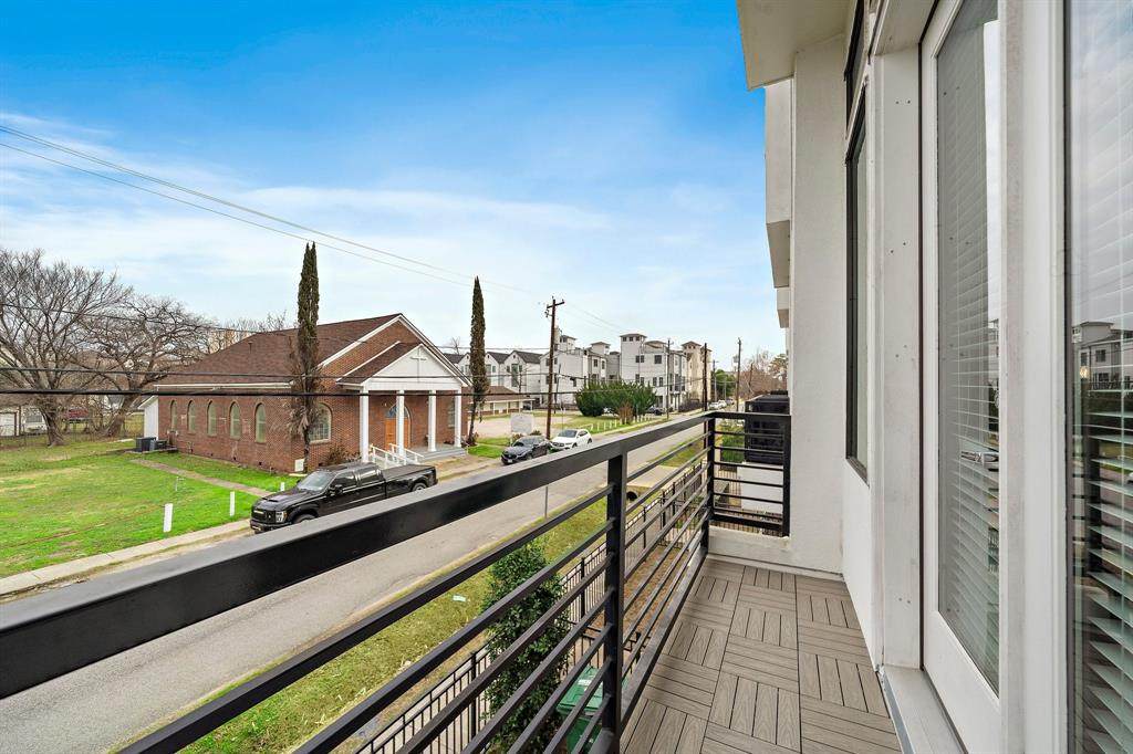 5713 Larkin Street - Photo 1