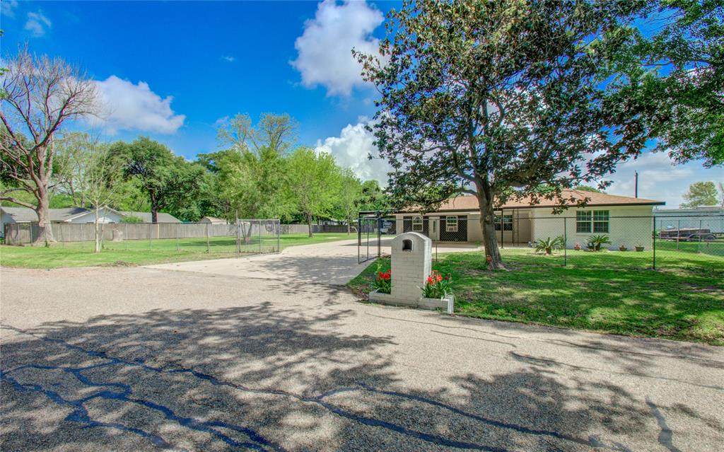 1304 Windy Lane - Photo 1