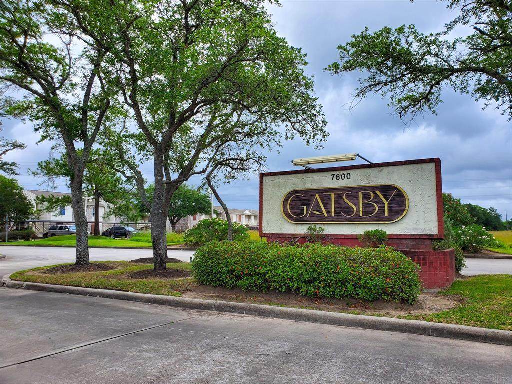 7600 Emmett F Lowry Expressway - Photo 1