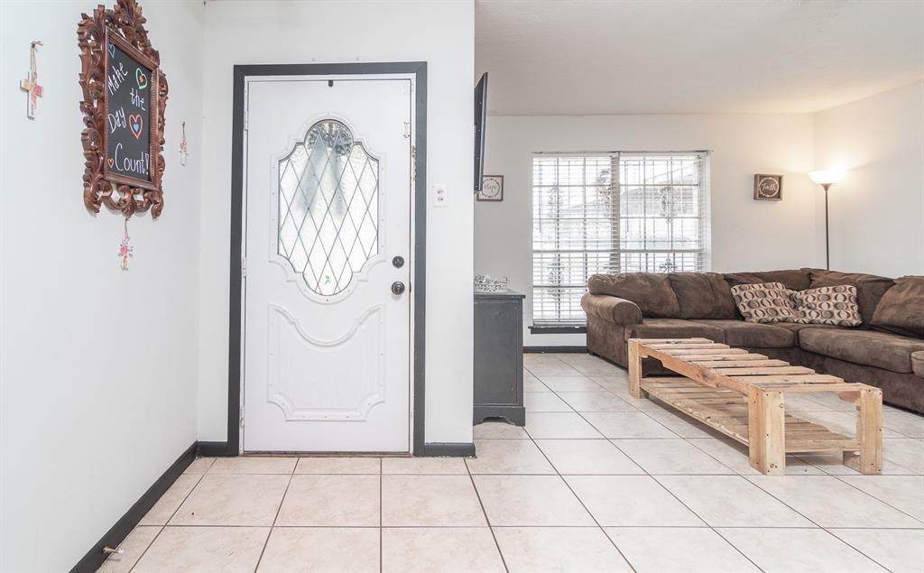 2014 Flynn Drive - Photo 1