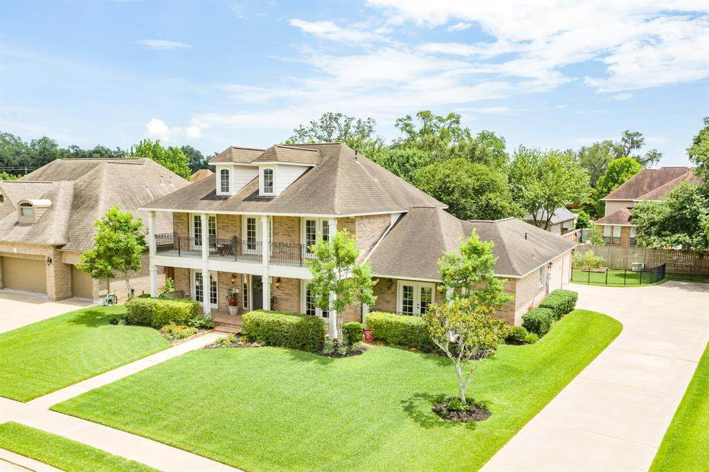 204 Arrowhead Drive - Photo 1