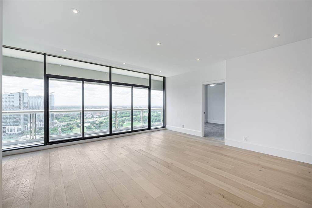 1701 Hermann Drive - Photo 1
