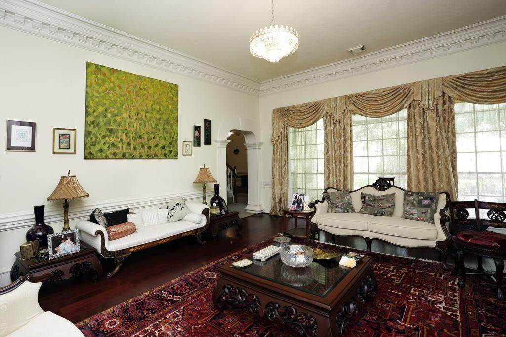 7818 Shelburne Circle - Photo 1