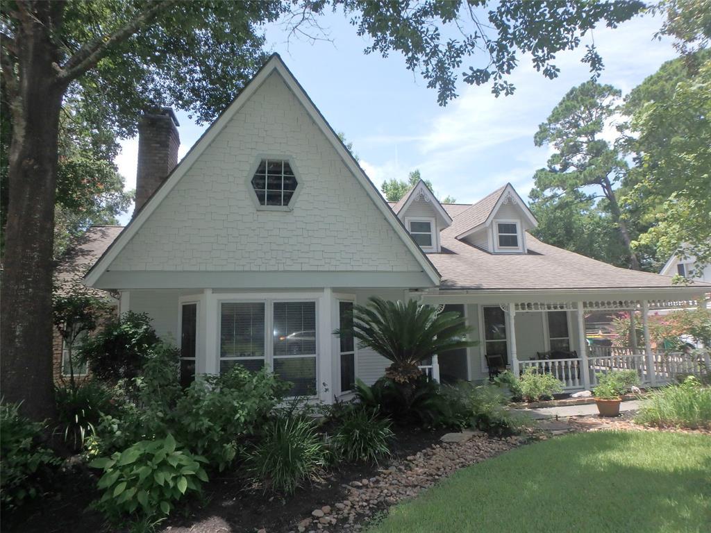 584 Woodstock Lane - Photo 1