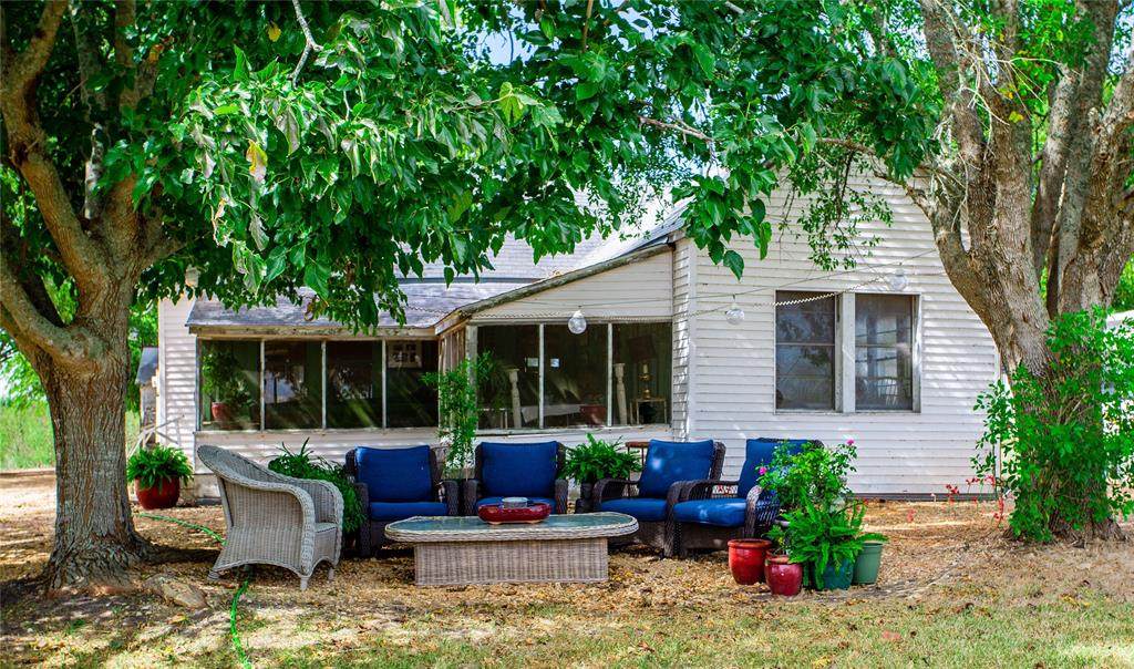 2110 Texas 237 - Photo 1
