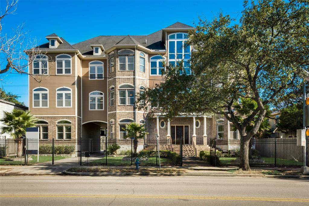 832 Yale Street - Photo 1
