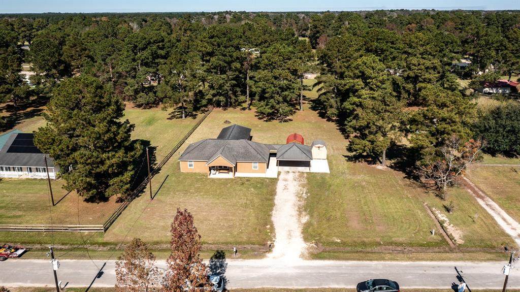 174 County Road 2234 2 - Photo 1