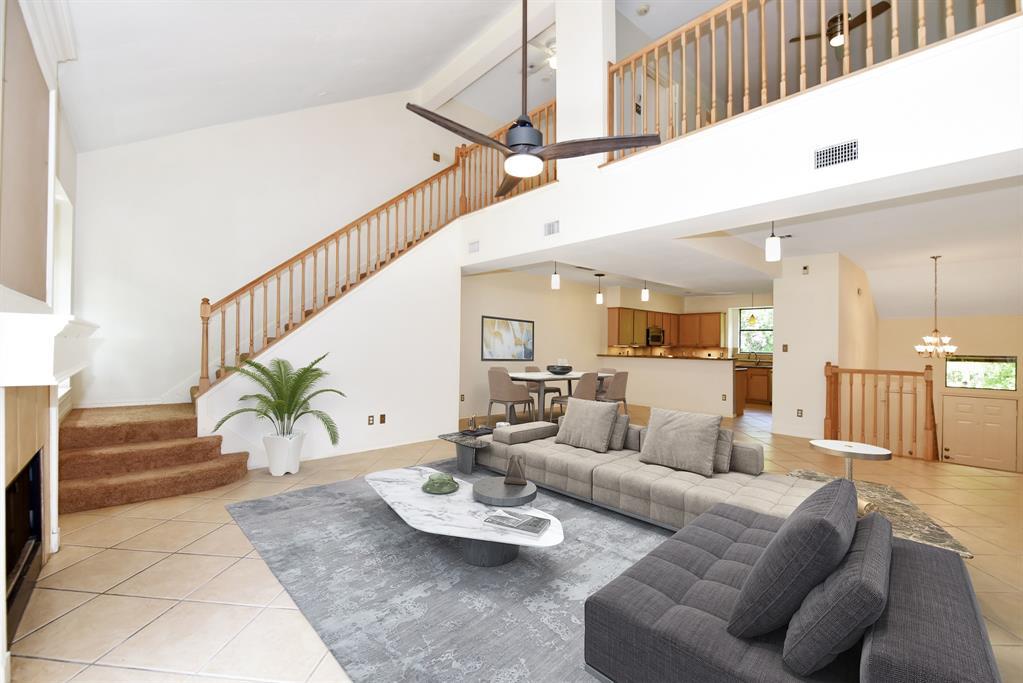 741 Davis - Photo 1