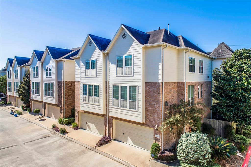 2123 Stacy Glen - Photo 1