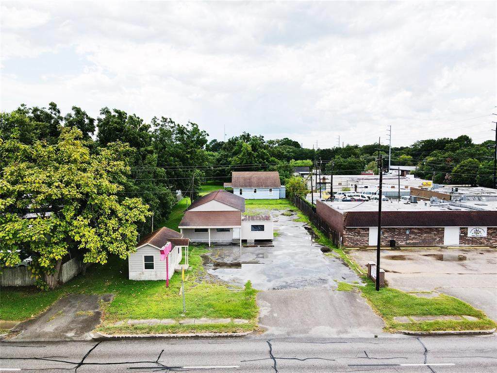 1020 Highway 3 - Photo 1