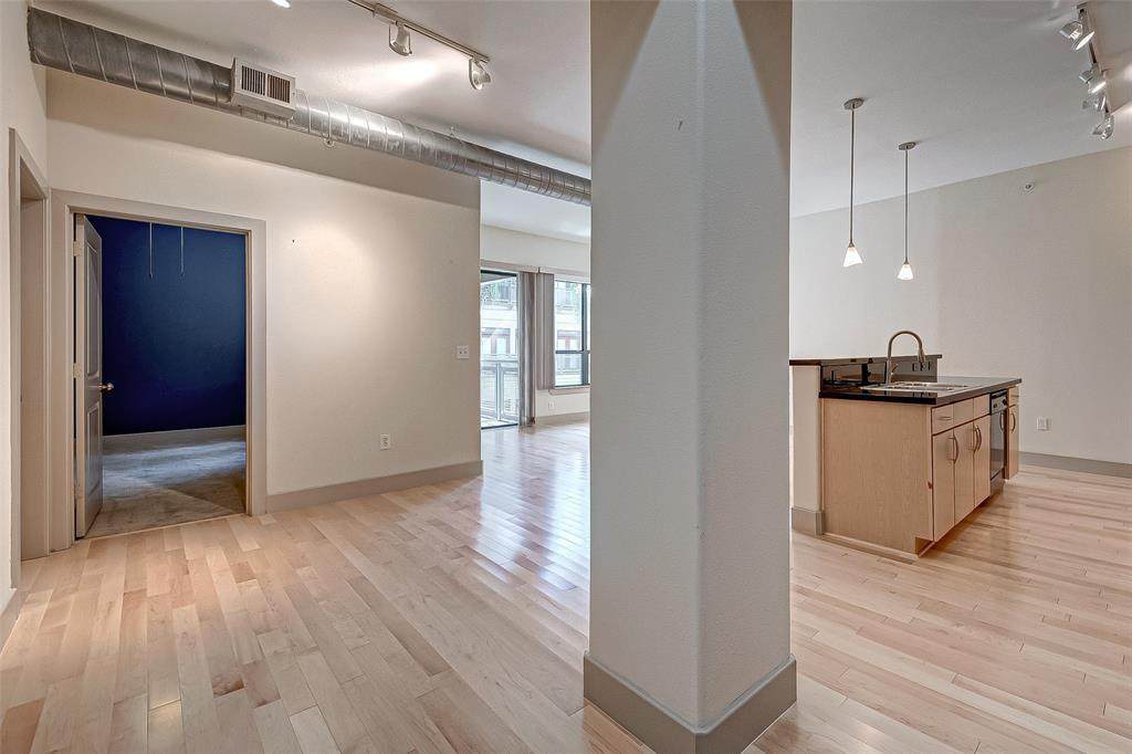 1901 Post Oak Boulevard - Photo 1
