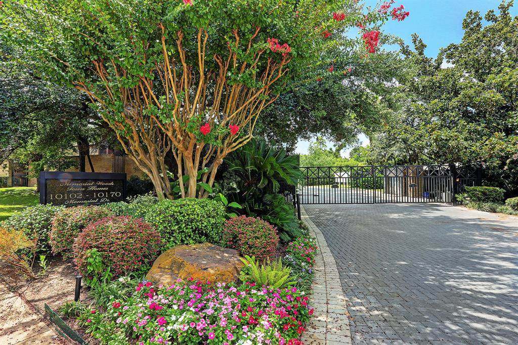 10158 Memorial Drive - Photo 1