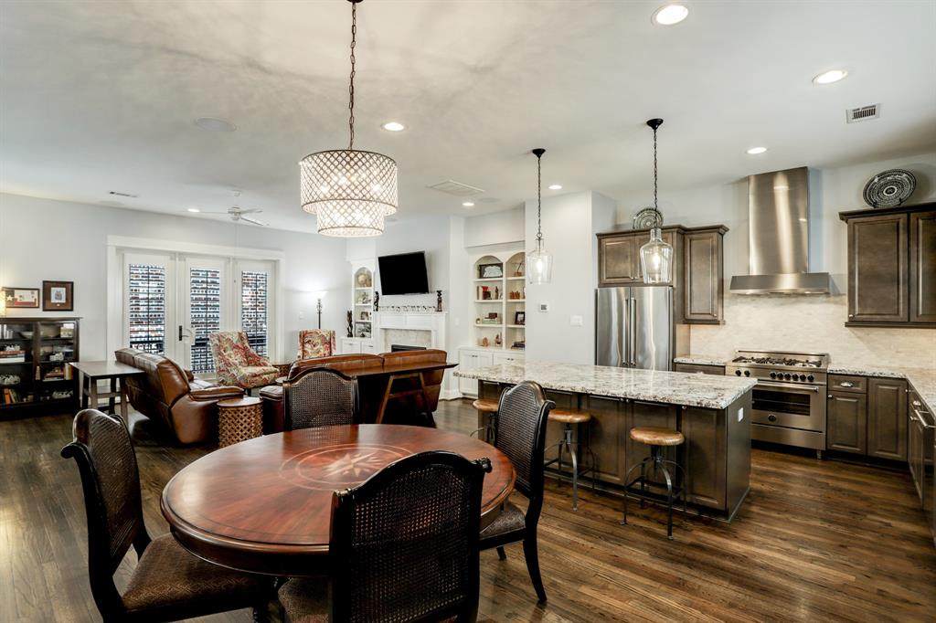 2915 Hicks Street - Photo 1