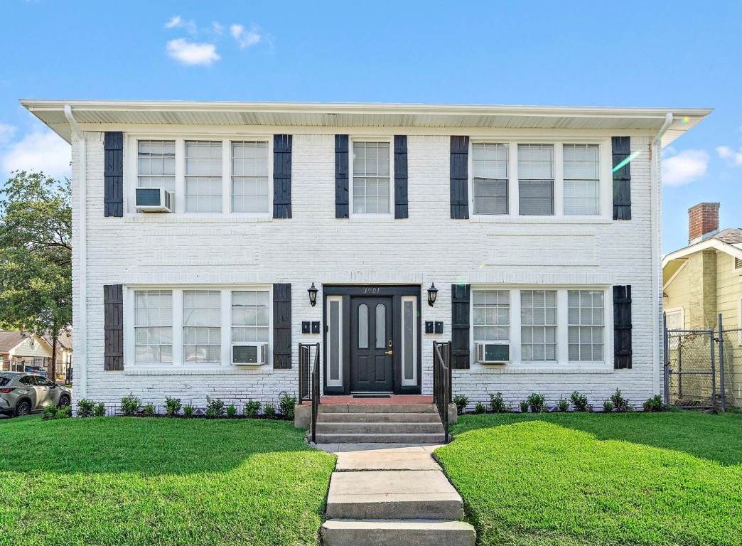 3901 Dallas Street - Photo 1
