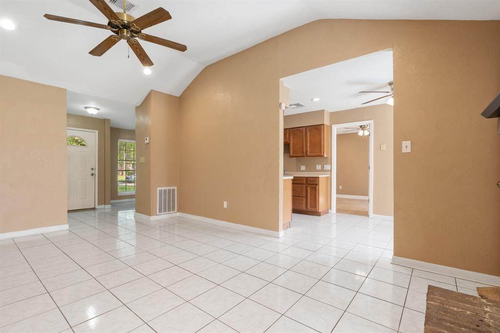 4937 Meadowood Circle - Photo 1