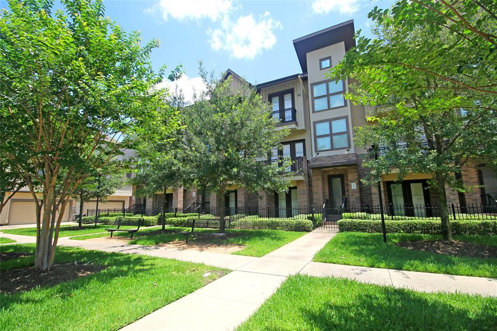1302 Paige Street - Photo 1