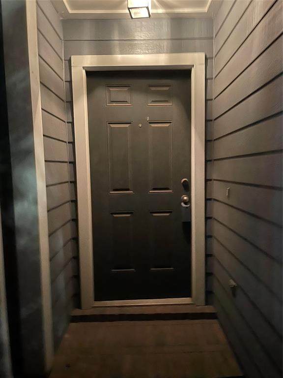 1718 Elgin Street - Photo 1