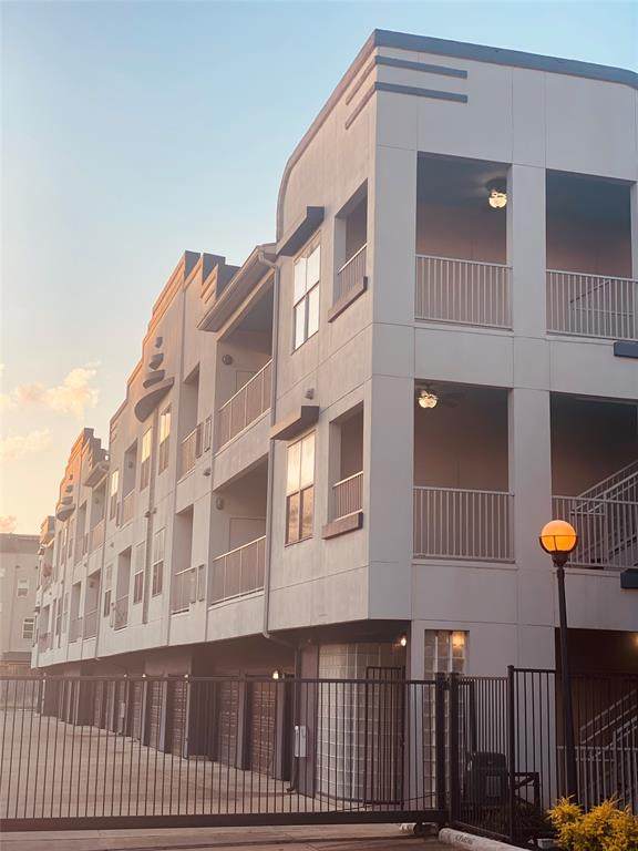 1441 East Street - Photo 1