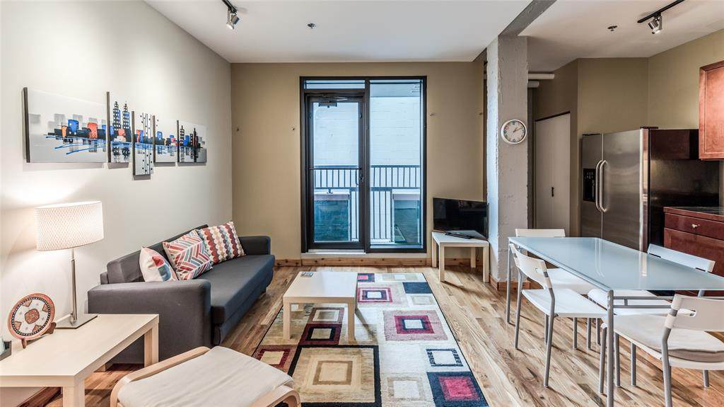 917 Main Street - Photo 1