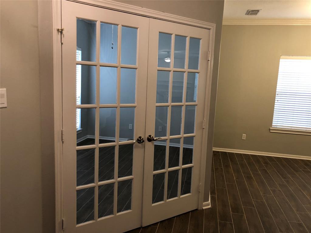7714 Thorncreek Way - Photo 1