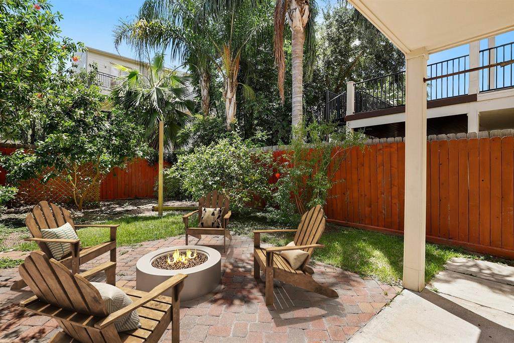 5205 Lillian Street - Photo 1