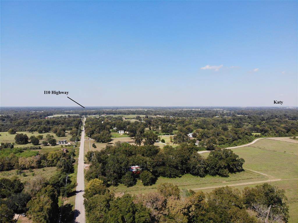 1905 Peach Ridge Road - Photo 1