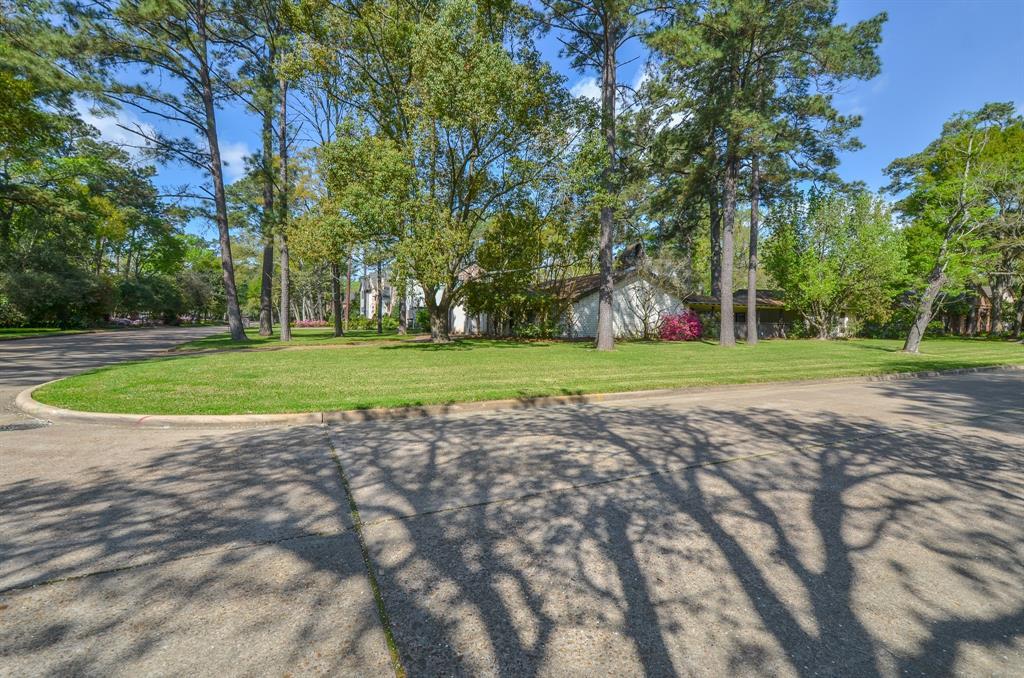 11000 Hunters Park Drive - Photo 1