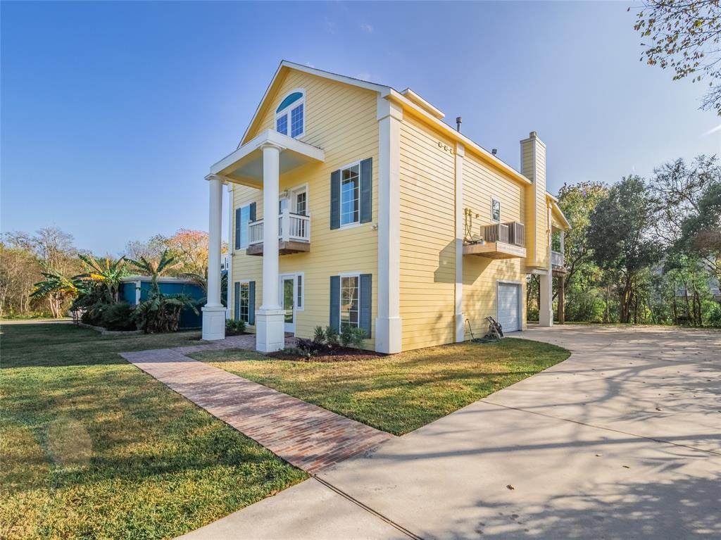 157 Baywood Street - Photo 1